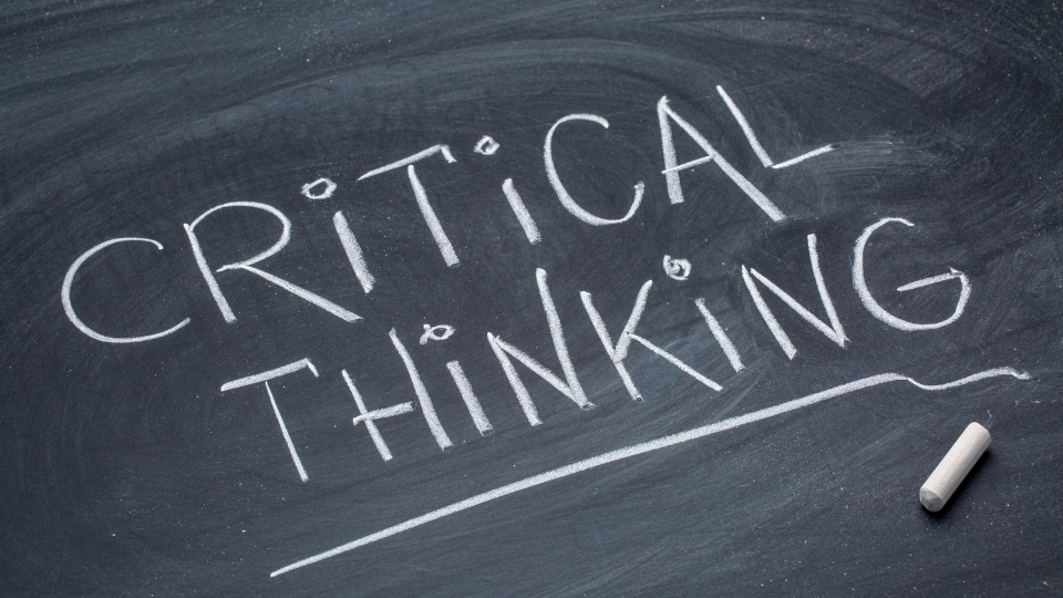 M3-U1-L4-A Introdução Pensamento Crítico