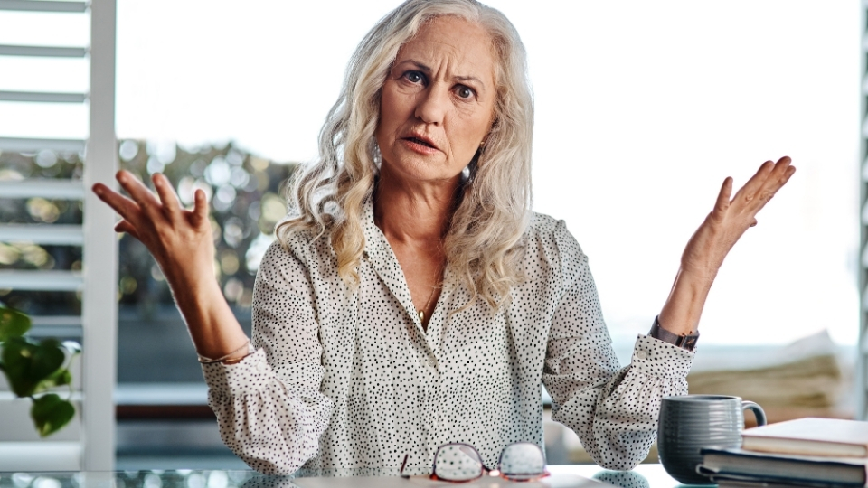 M3-U2-L2-E uncertain woman