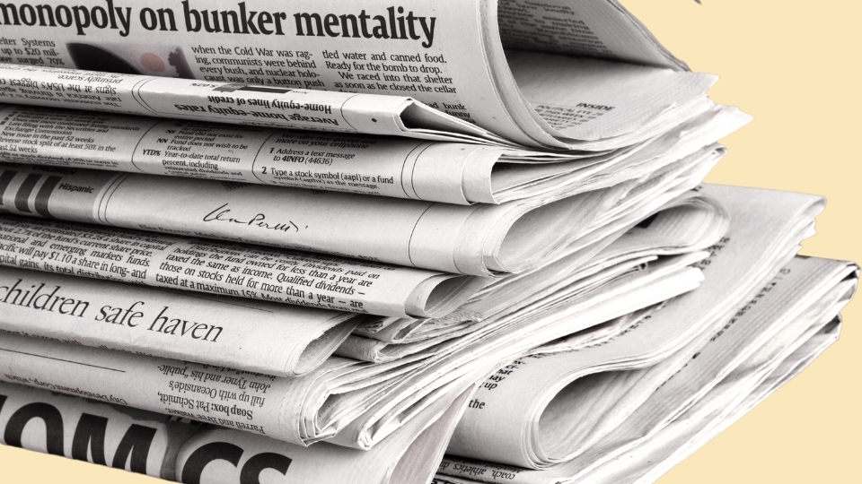 M3-U2-L4-C Various newspapers